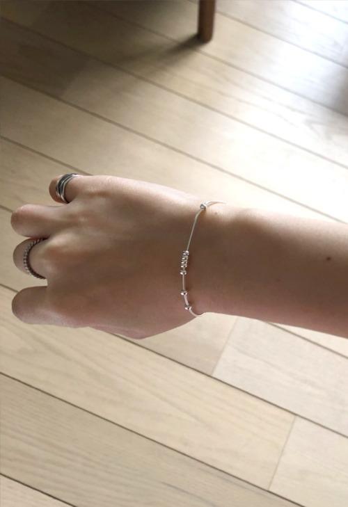 이즈이즈 snake ball bracelet