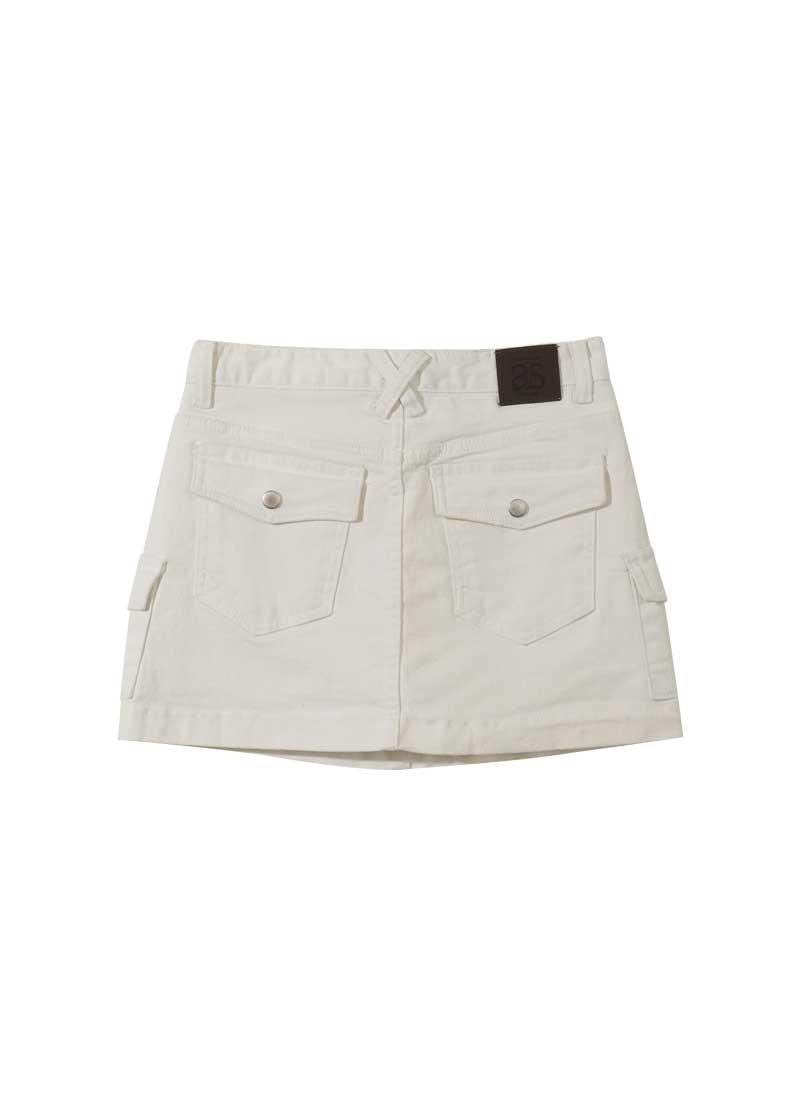 SIDE POCKET CARGO SKIRT / WHITE