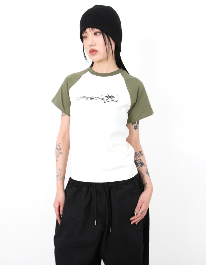 새티 레터링 티셔츠