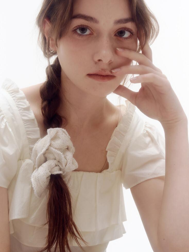 Summer knit scrunchie