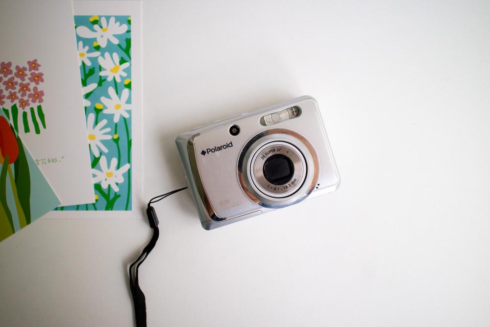 [중고] [Polaroid] Polaroid I 535 / 맴버쉽카메라 / 디지털 카메라  / 폴라로이드 / 빈티지 카메라 / 빈티지 디지털 카메라 /