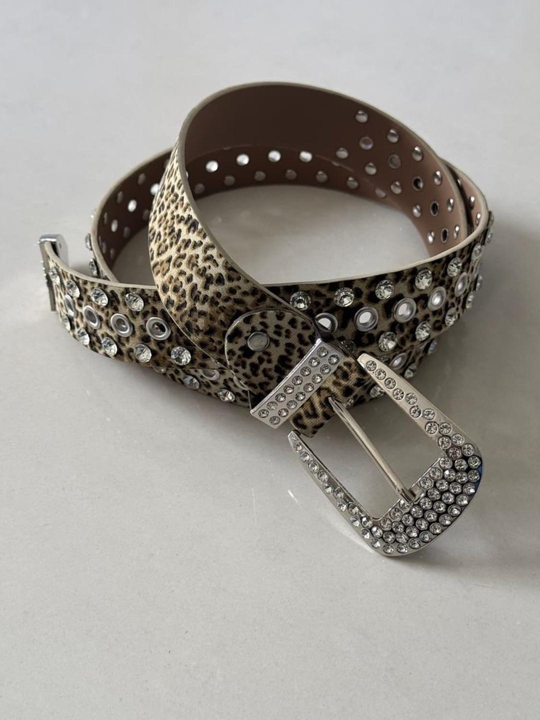 JEWELED STUDDED BELT 보석 박힌 벨트 | 후루츠패밀리
