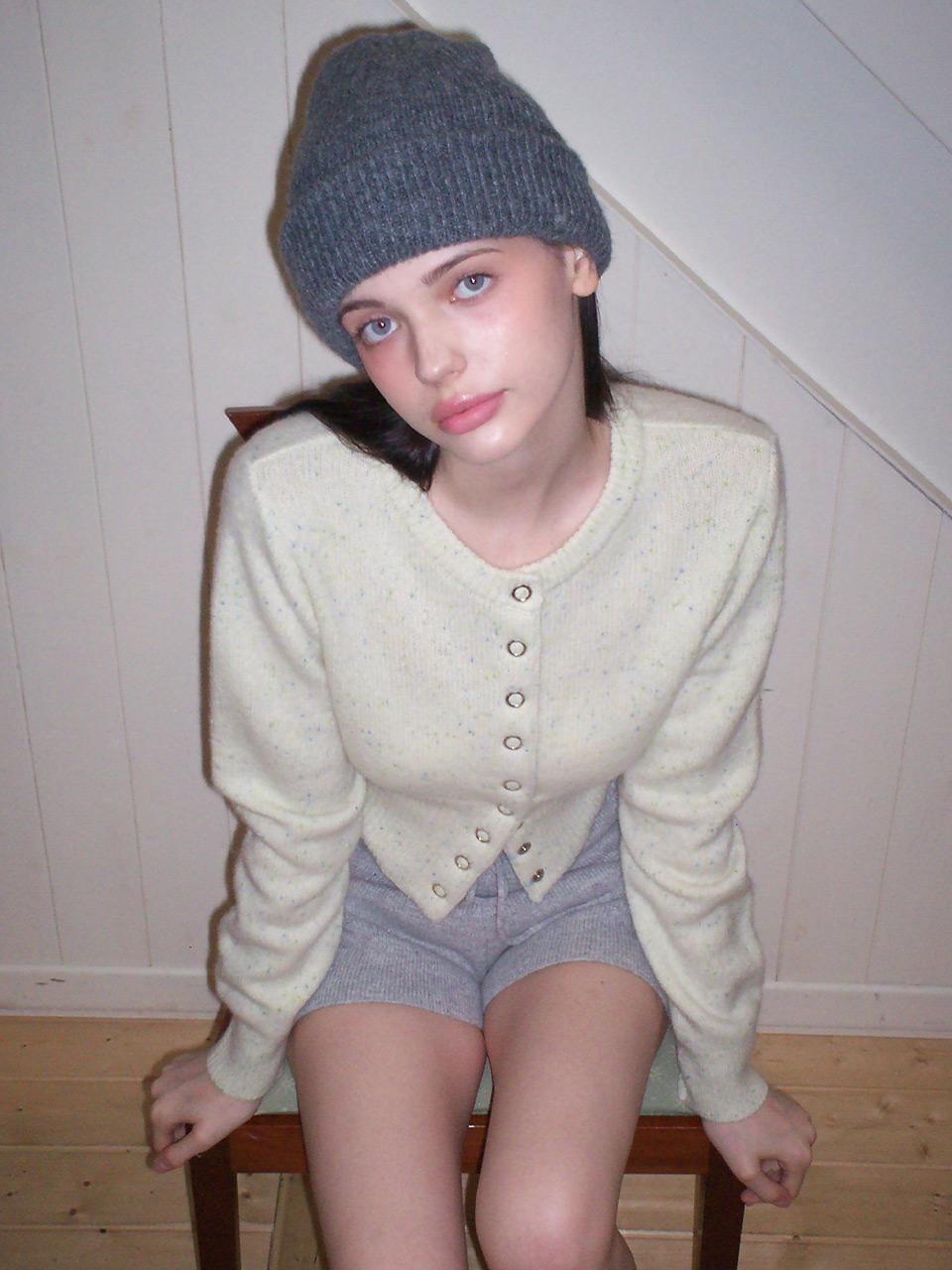 ［PRE-ORDER］Cony Dust Fine Wool Cardigan ( Cream )