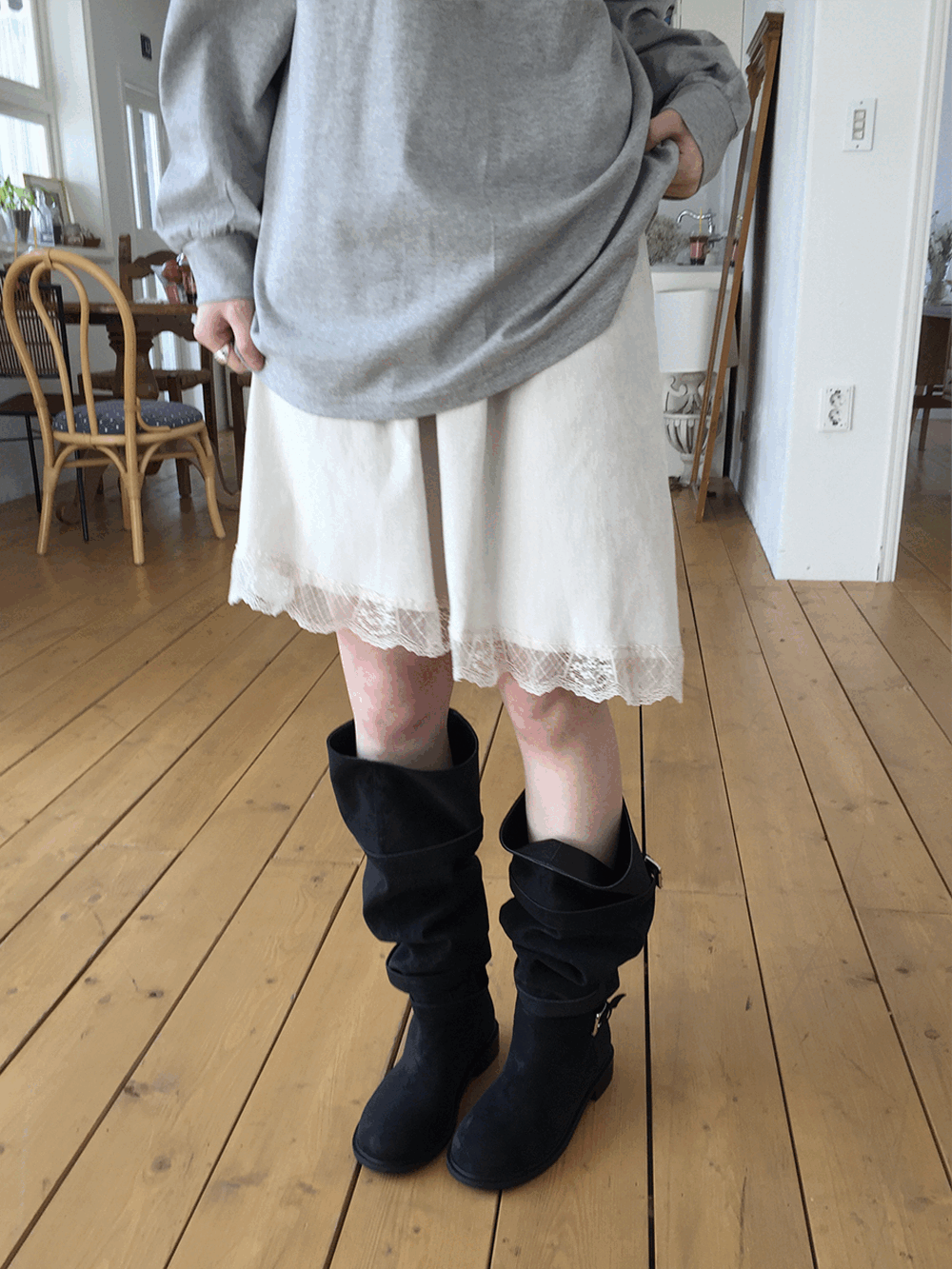 제이니 레이스 벨벳 미디 스커트 (3c)