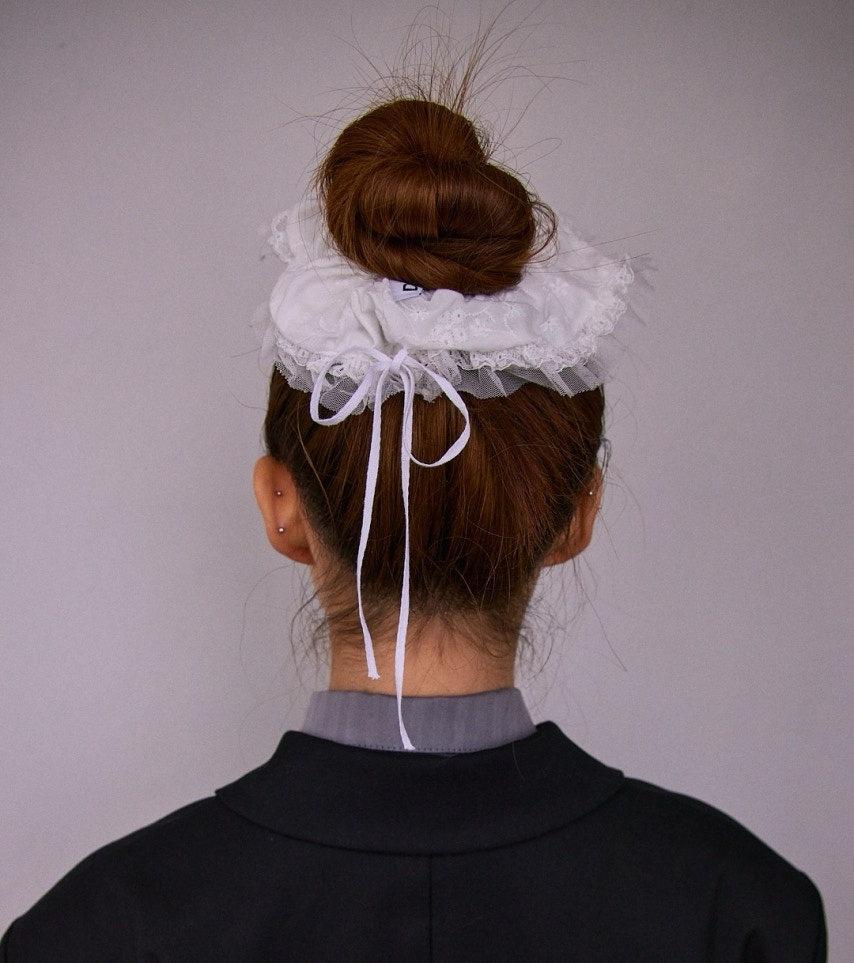 RIBBON LACE SCRUNCHIES