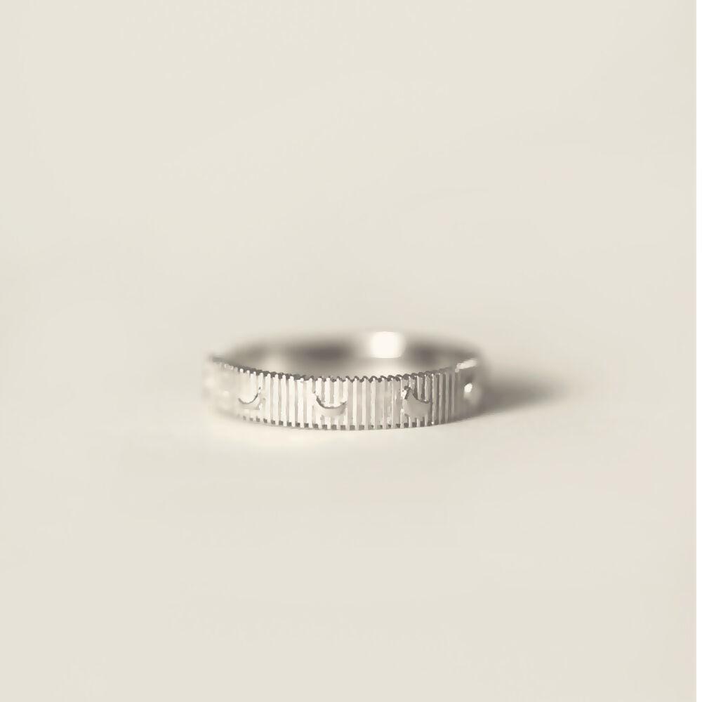 Cycle of the moon ring