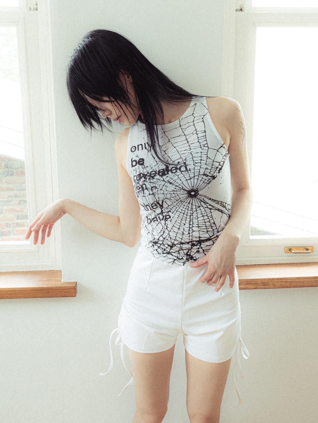 web sleeveless (white)