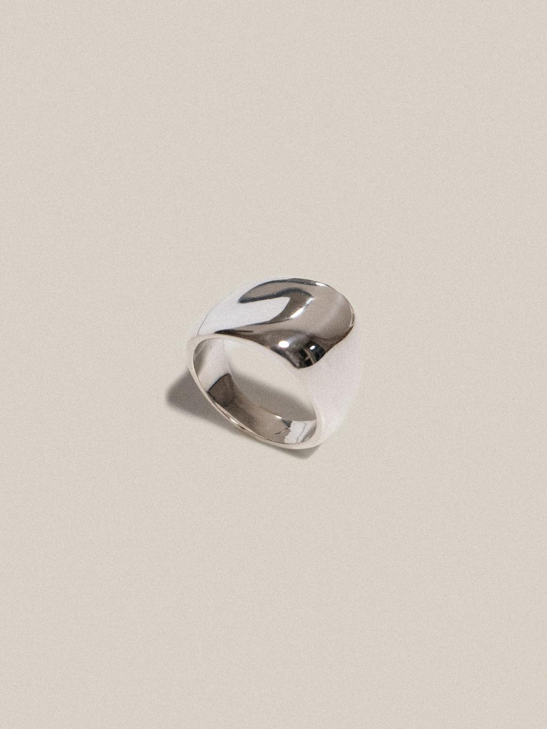 Stone silver ring