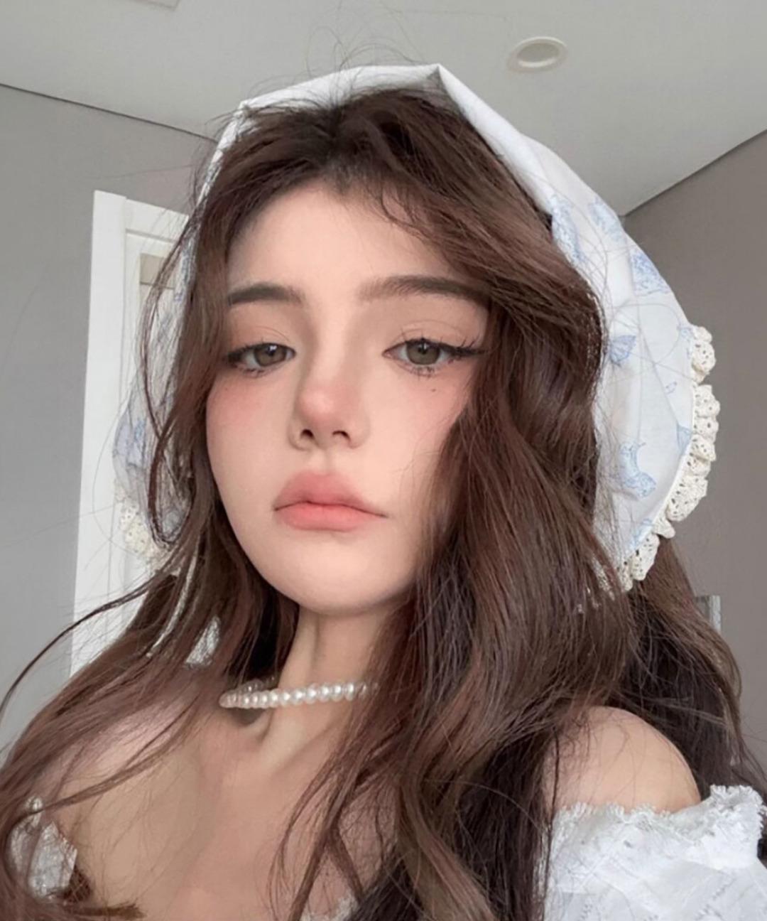 포셋 FOSSETTE[포셋] 블루 버니 헤어 두건 / 리본 레이스 삼각 커치프 반다나 스카프