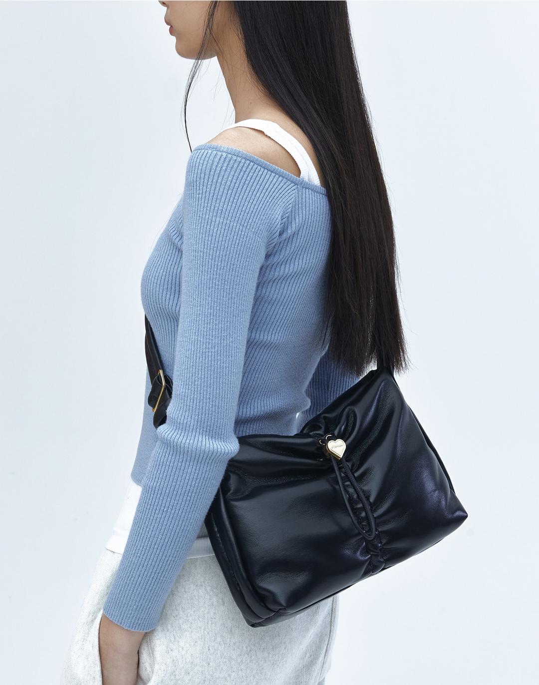 [24SS] [발레코어하트] 블랙 스트링 비건 레더 숄더백