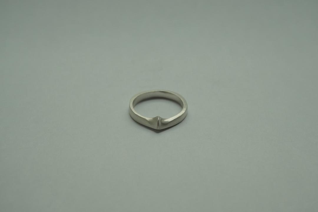 s one pointed ring
