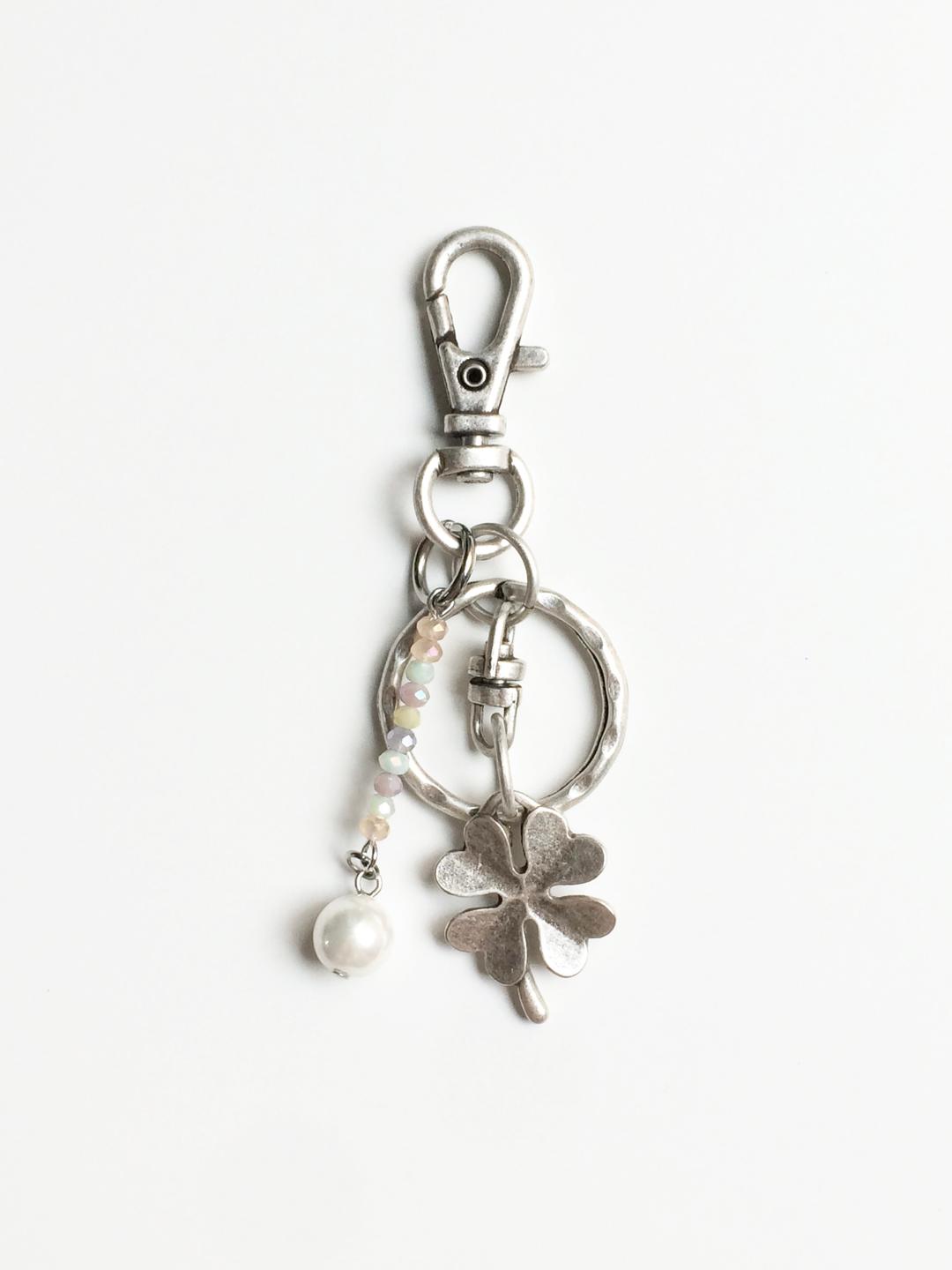 [C.Z.N.T] clover beads keyring