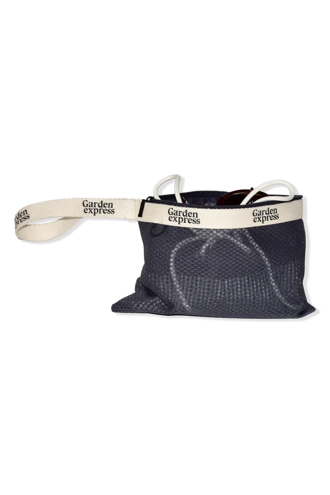 [2nd Reorder] Garden Travel Pouch (charcoal)