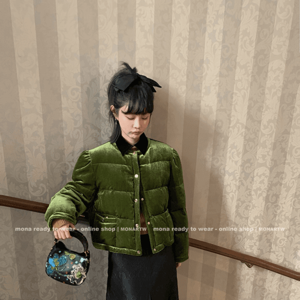 MONARTW 90 White Duck Down Slimming Minimalist Short Down Jacket