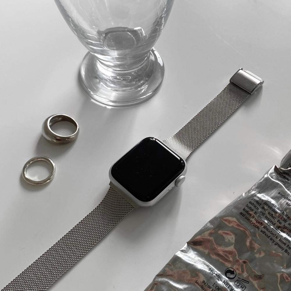 러디 애플워치 밀레니즈루프 메탈 스트랩 실버 체인 시계줄 밴드 SE 7 6 5 4 3 세대
