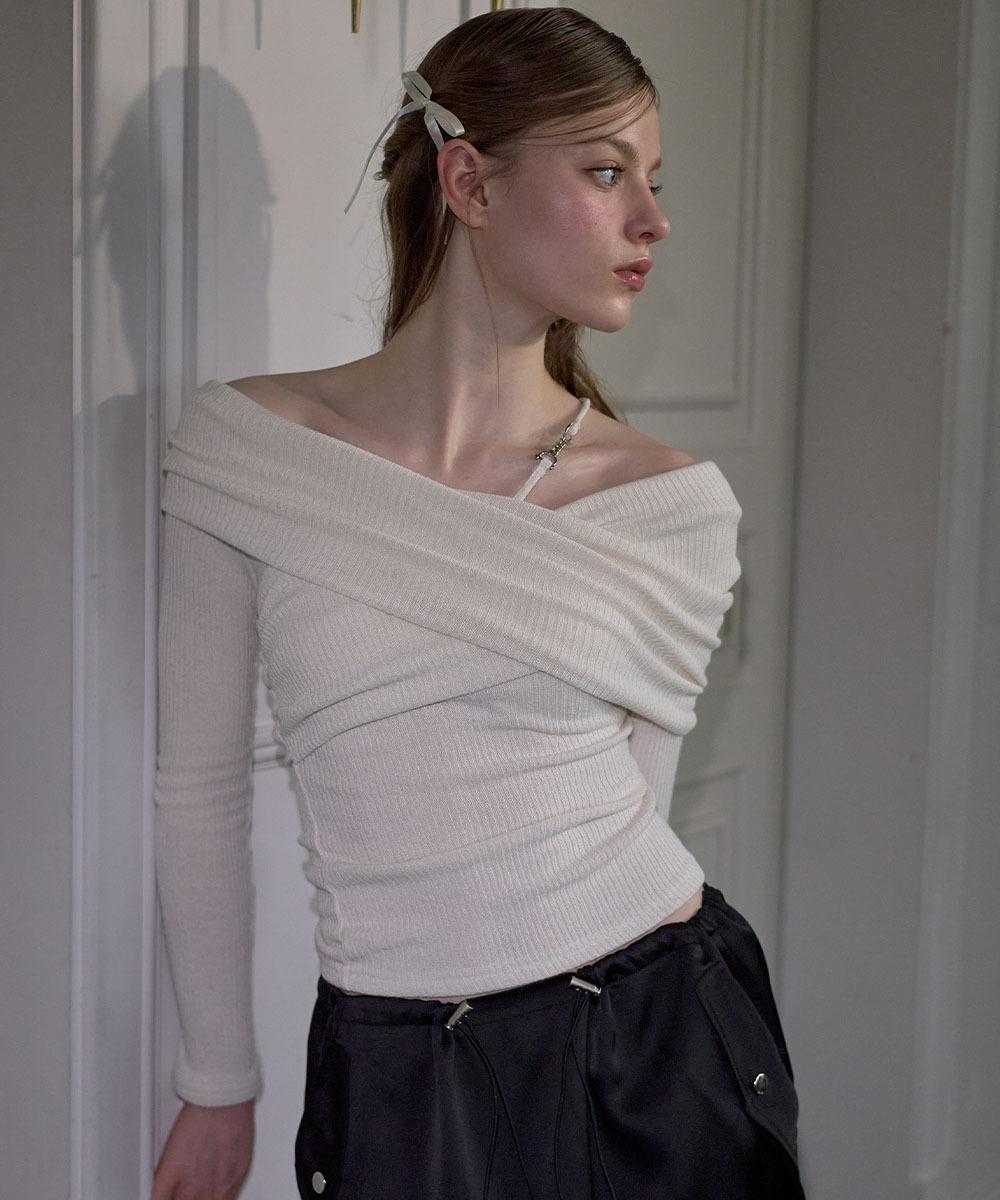 로제프란츠 Cross Off Shoulder Knit