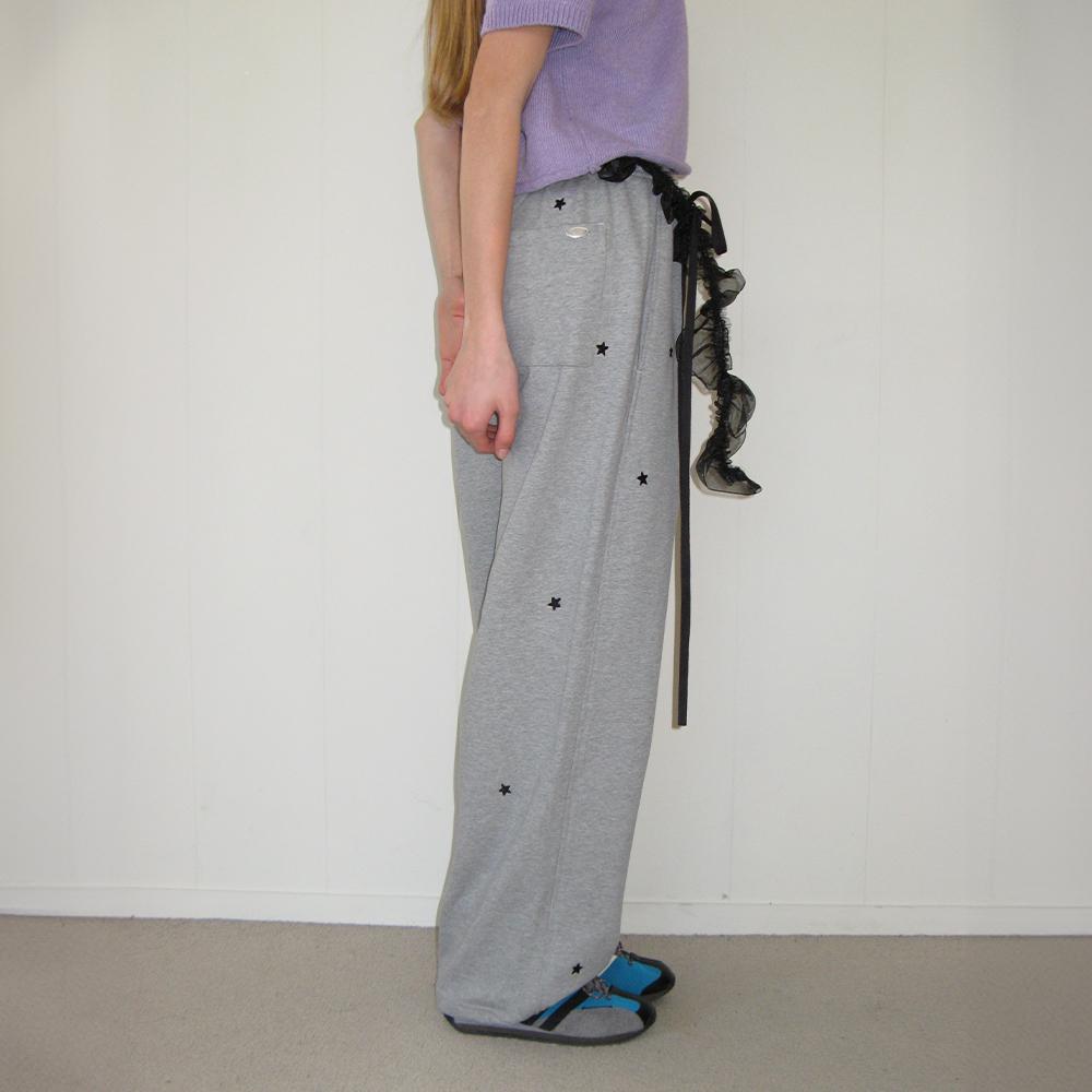 STAR EMBROIDERY SWEAT JOGGER PANTS GREY