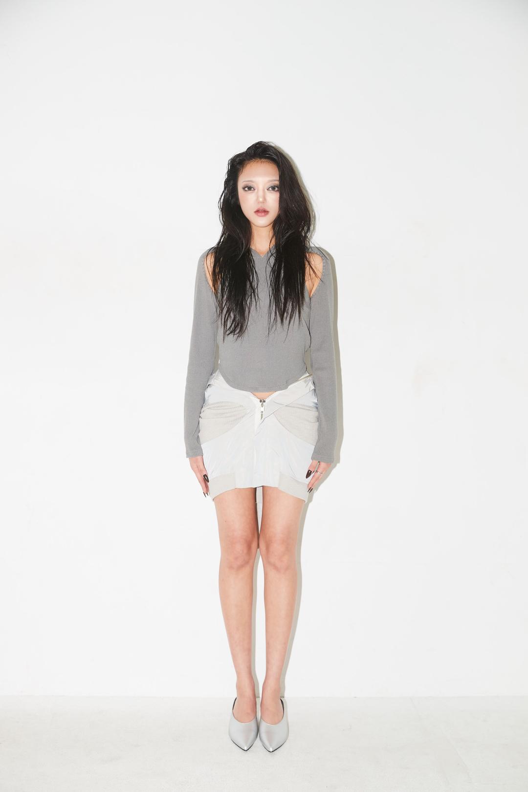 06. CUT OUT HOOD GREY