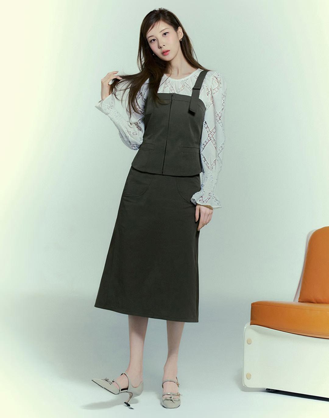 벨티드 개버딘 스커트