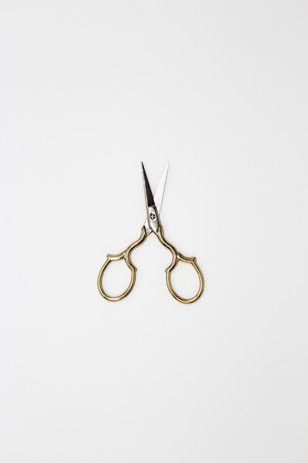sewing scissors 001