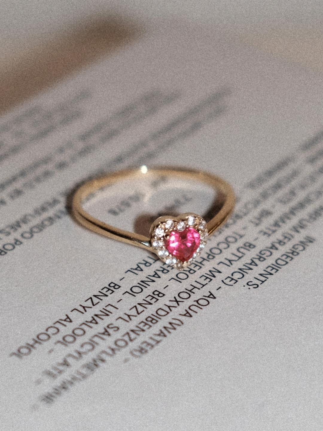 14k Vintage Heart Ring