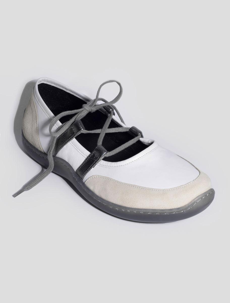 001KM-White rubber sole sporty leather ballerina with drawstring closure