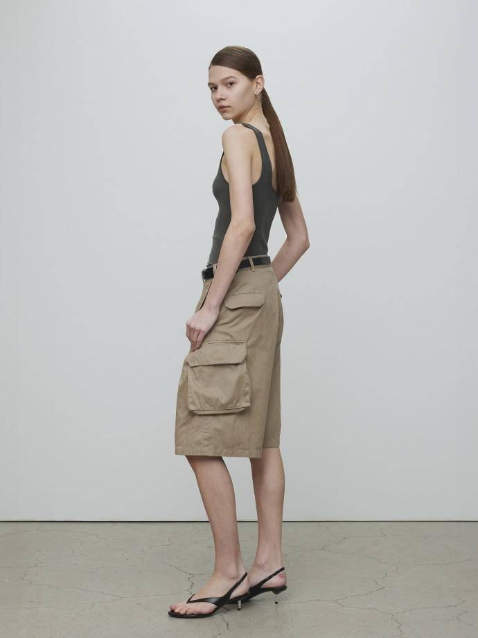 GARMENT-WASHED COTTON CARGO SHORTS_ BEIGE