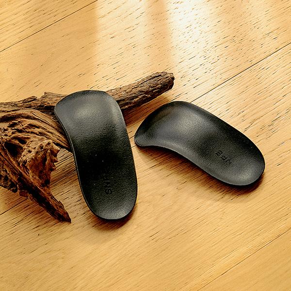 SNPE 족궁보조구 하프 블랙