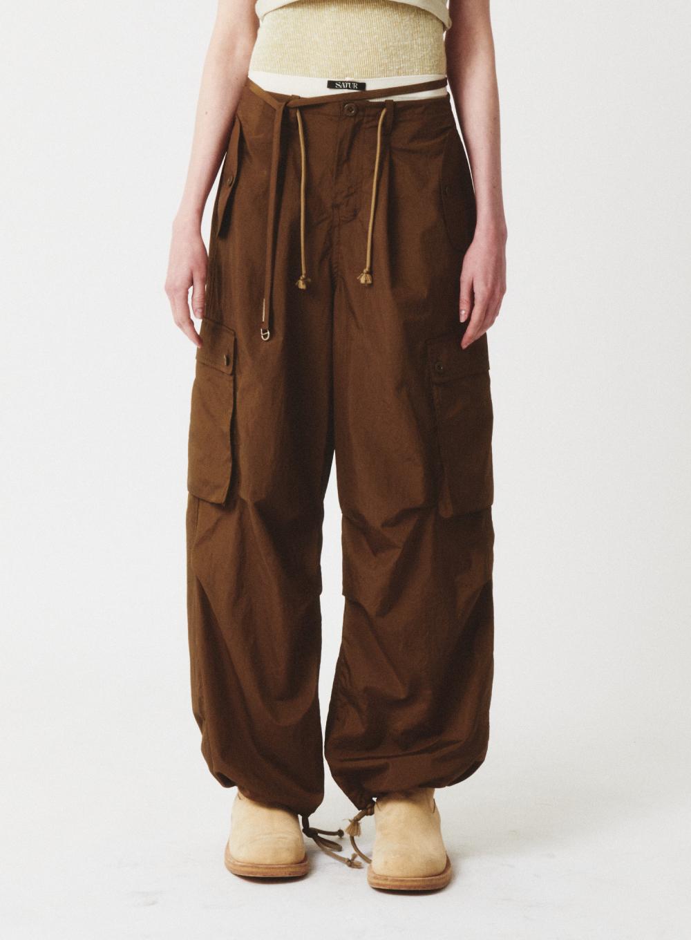 [4월 7일 예약배송]Lodi belted String Parachute Pants - Russet Khaki