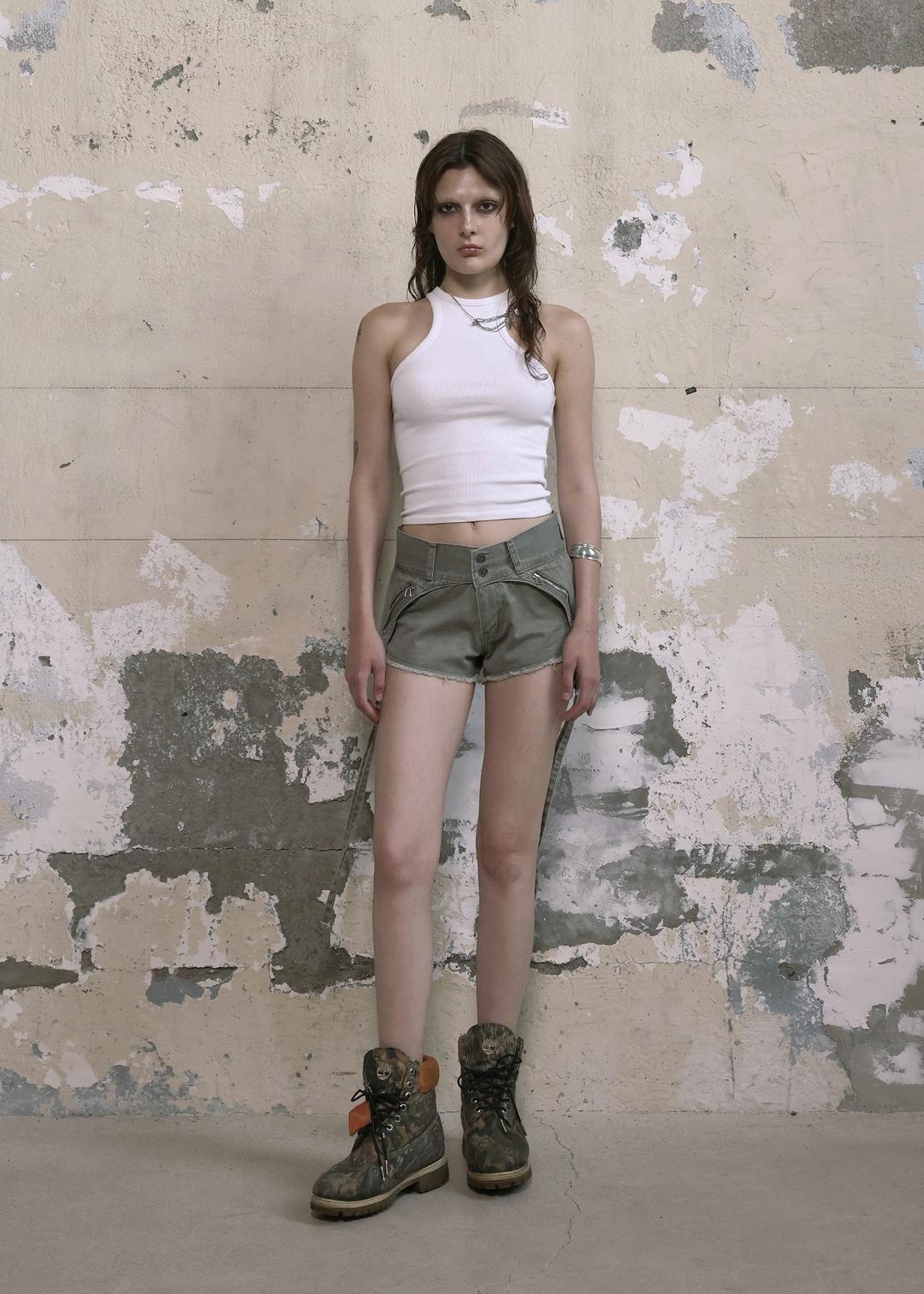 STRAP LAYERED SHORTS, OLIVE