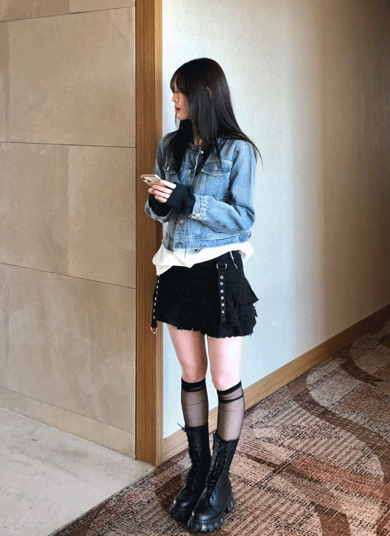 Hachi skirt 하치 데님 스커트 플리츠 벨트 흑청 미니 치마