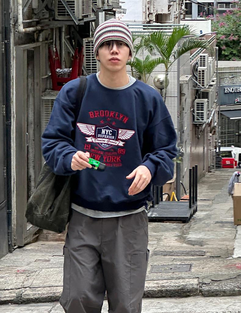 브루클린 뉴욕 오버핏 맨투맨