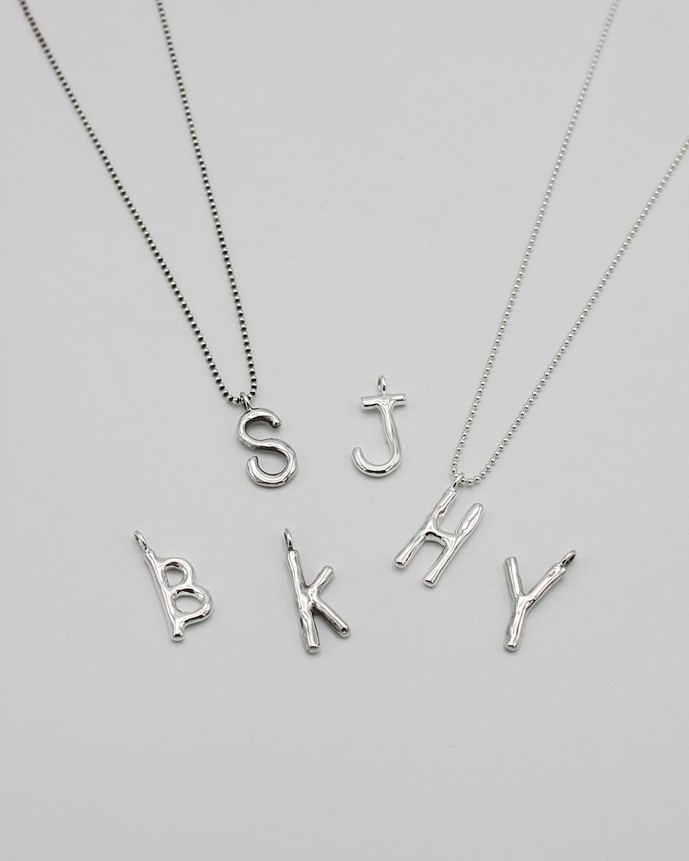 MELTING INITIAL PENDANT NECKLACE - 925 SILVER