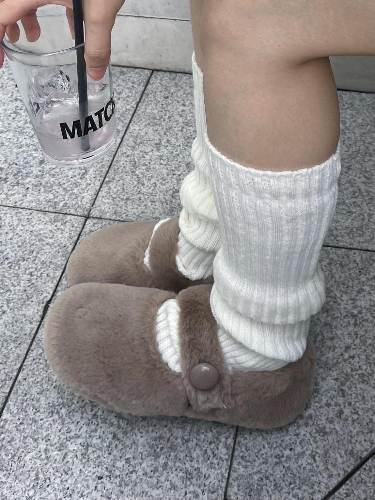 넥스트위크 winter fur loafer