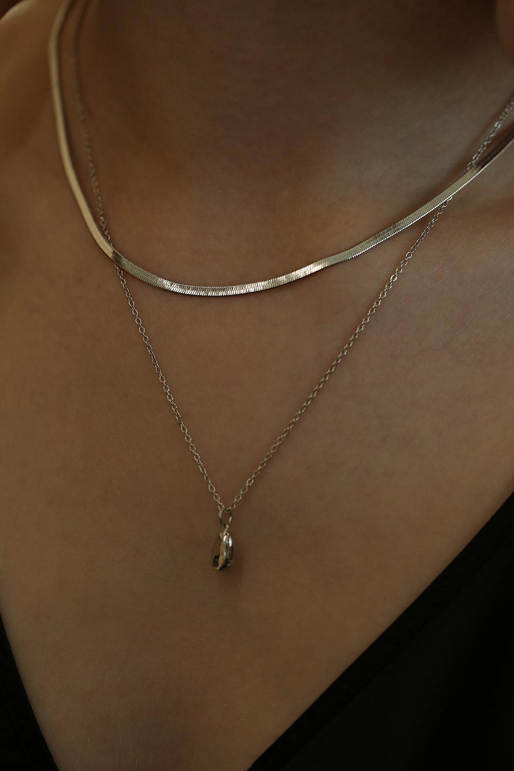 [악동뮤지션 수현,마마무 솔라]snake necklace N006