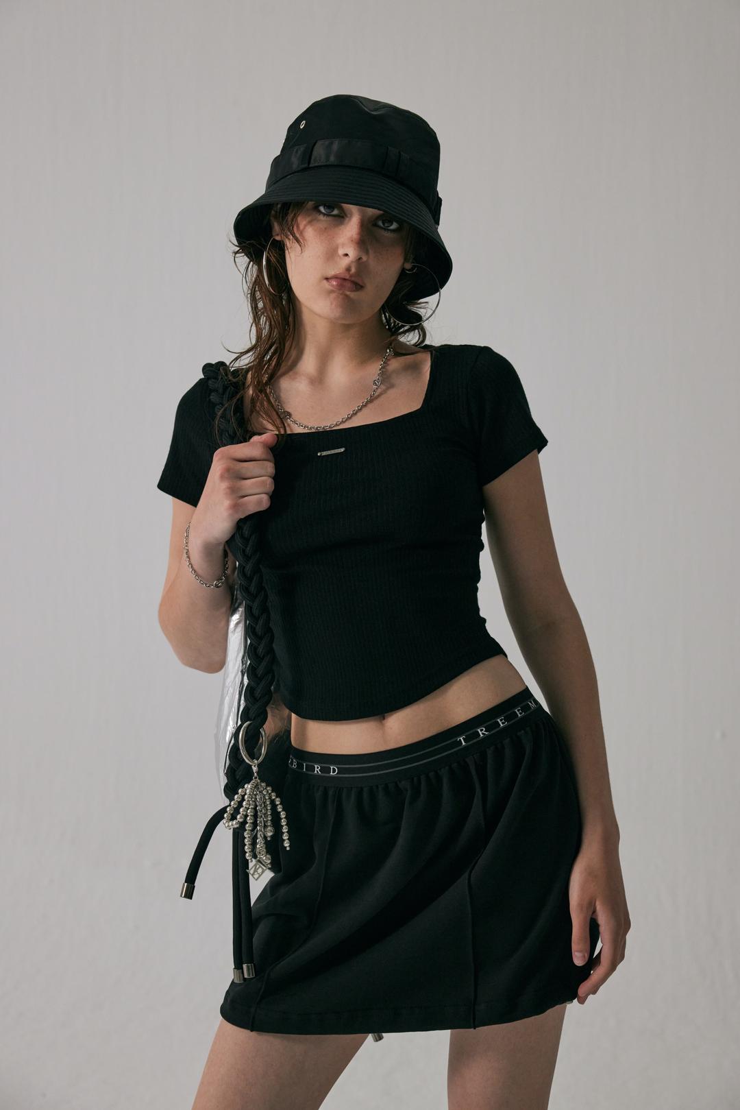 Square Neck Half Sleeve T-shirts [ Black ]
