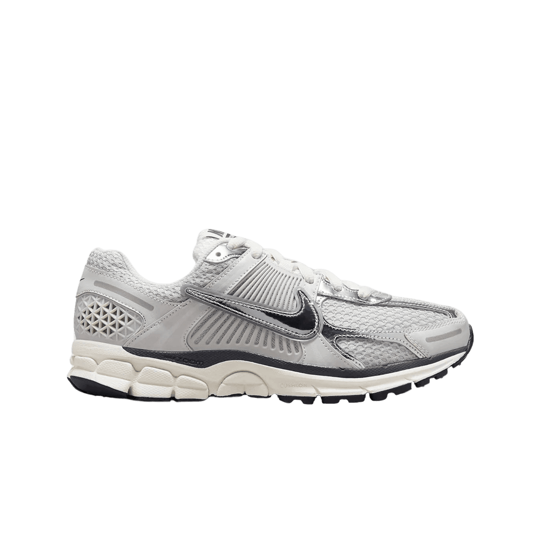 (W) Nike Zoom Vomero 5 Photon Dust and Metallic Silver