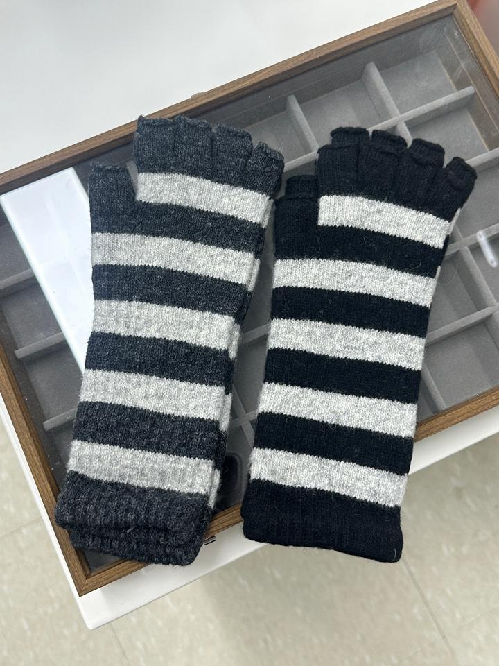 더니브 [Wool80]Fingerless stripe warmer