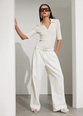 카라 쇼트 슬리브 탑