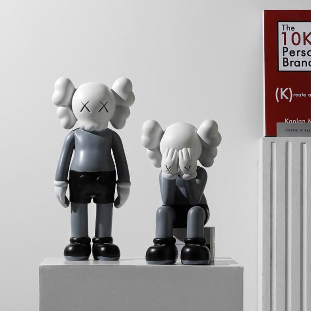 [해외] 카우스피규어 엑스눈 카우스세서미 인테리어소품 팝아트 아트토이 kaws 소품 X눈 가리는 인형