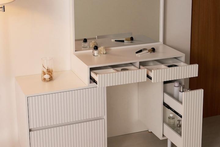 최종가 114,000원ㅣ레시 템바보드 2단 서랍 확장 거울 화장대 2colors