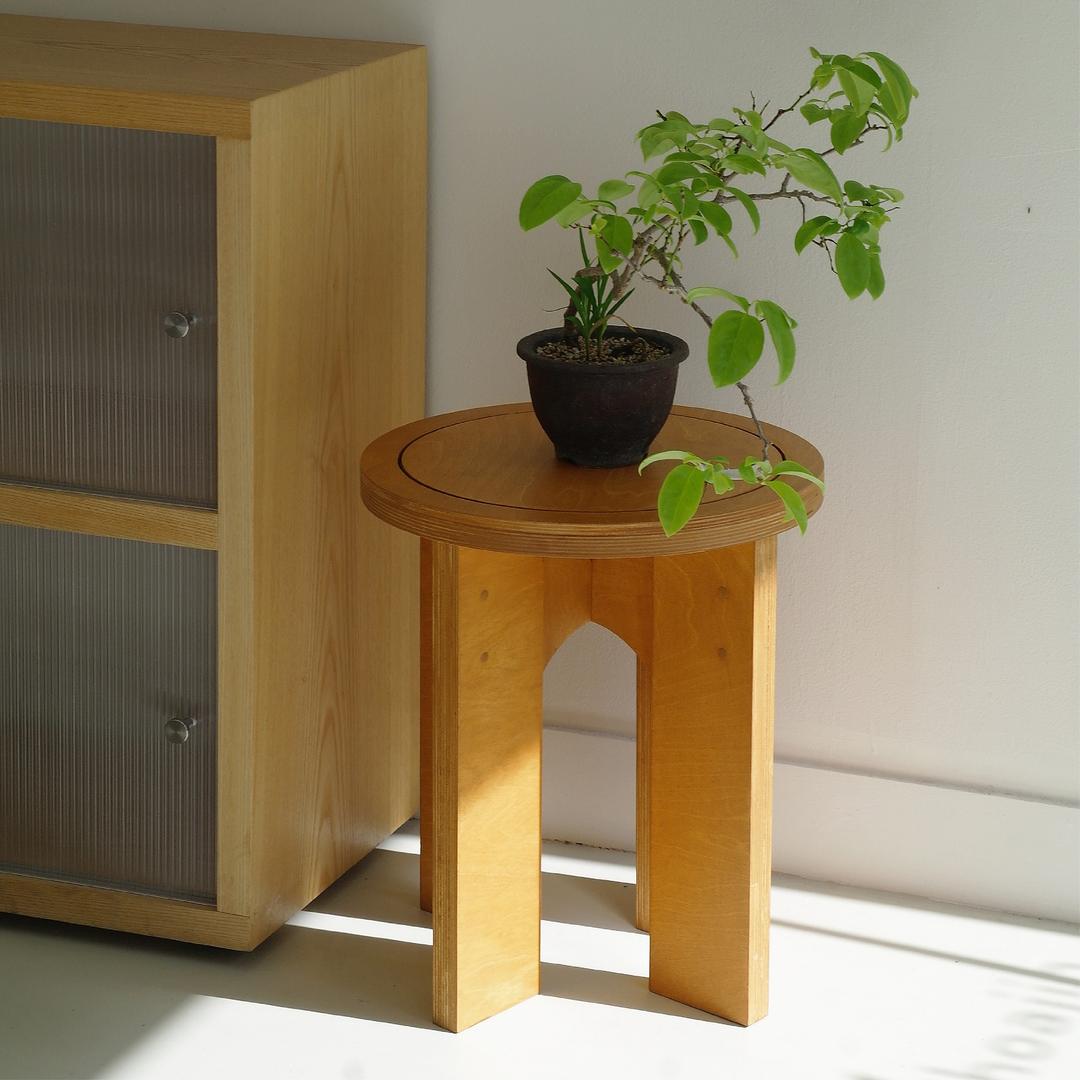 Archi stool / 아키 스툴