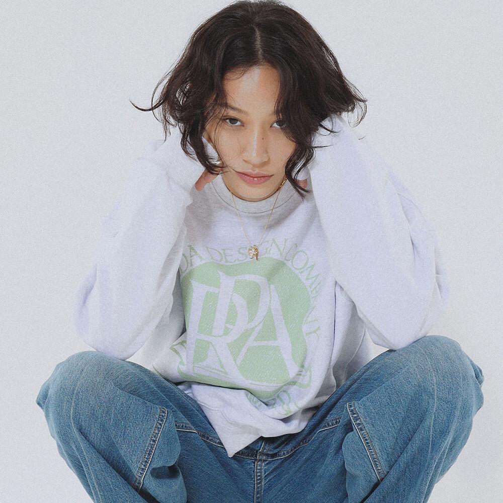 ROUND LOGO CREWNECK SWEATSHIRT HEATHER GRAY