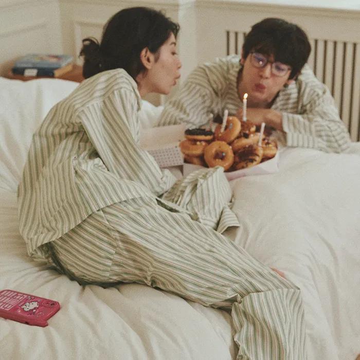 [29CM 단독] (uni)도미토리 시즌 스트라이프 파자마 초코트리