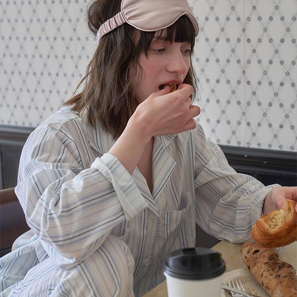 (uni) 미드나잇인파리 스트라이프 파자마 레브블루