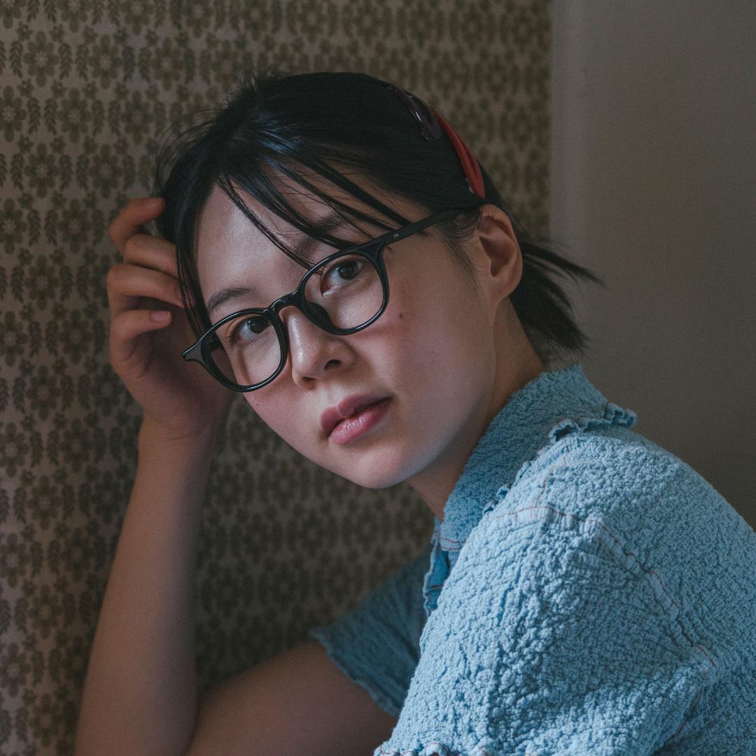 4(FOUR) - Shiny Black (lookbook)