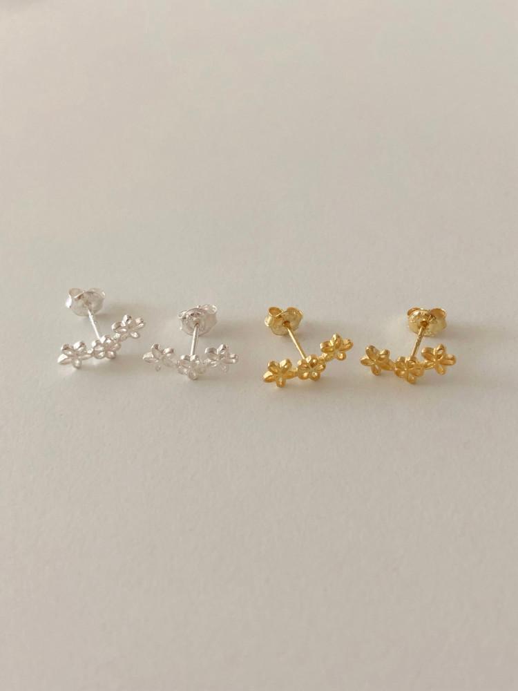 [둥그런/ 925 silver] 개나리 은 귀걸이 (2 color)