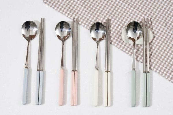 식기세척기가능 프리미엄 세라믹핸들 4인 수저세트 (4color)