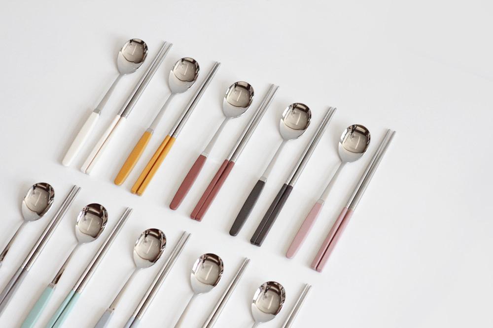 [1+1] 카모메키친 10 COLORS 수저세트 2P