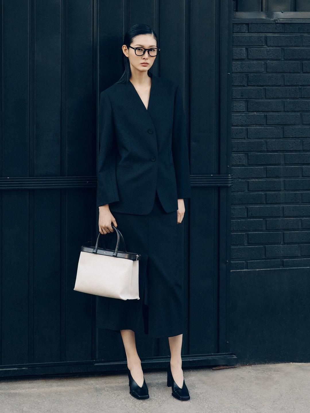 [Edit] Wool Blended Collarless V-Neck Jacket - Black